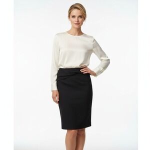 Gucci Women's Black Mini Pencil Skirt -‎ Size US 2